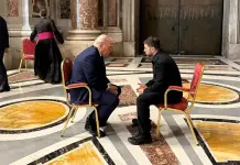 El Vaticano sienta a hablar a Trump y Zelenski