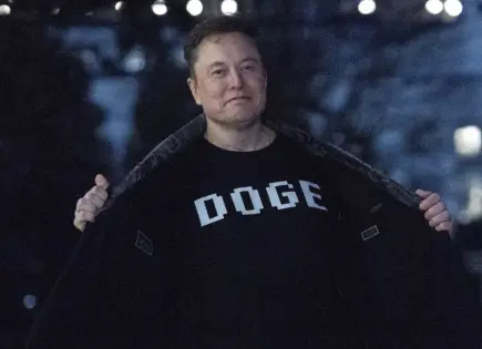Elon Musk: Popularidad en descenso y su influencia en el gobierno federal