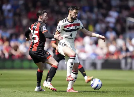 Liverpool y Manchester United igualan en la Premier League