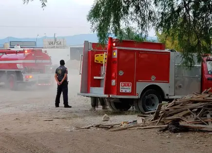 Incendio moviliza a los Bomberos