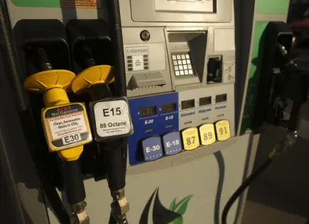EEUU permitirá la venta de gasolina E15, que es más barata pero contiene más etanol