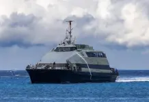 Choque de barcos cerca del puente Memorial Causeway deja m&uacute;ltiples heridos