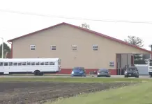 Choque mortal en edificio escolar de Illinois Choque mortal en edificio escolar de Illinois