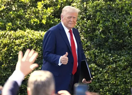 Trump firma orden para relajar aranceles sobre automóviles