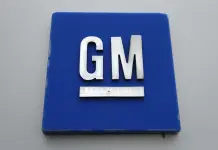 GM llama a reparaci&oacute;n de veh&iacute;culos por defectos en el motor