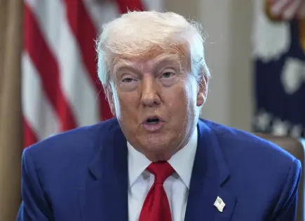 Trump afirma que niños de EEUU podrían recibir dos muñecas en lugar de 30, pero China sufrirá más