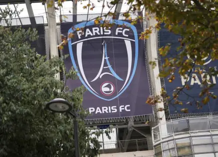 Ascenso de Paris FC con invitación a cine para hinchas