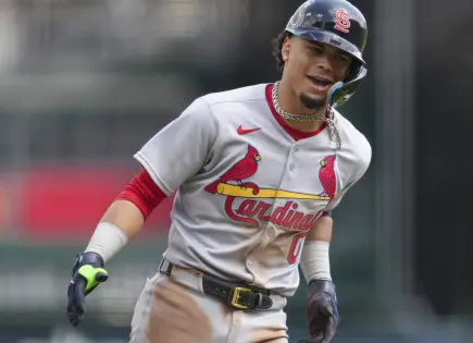 Triunfo contundente de los Cardenales de San Luis sobre los Rojos