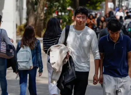 Más de 272 mil jóvenes se registran en "¡Mi derecho, Mi lugar!" para acceder al bachillerato