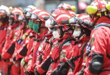 Simulacro en CDMX: rescates, grúas y binomios caninos en pleno Eje Central