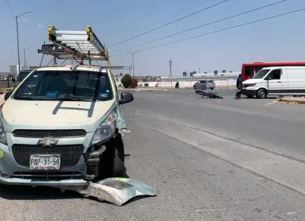 Embisten a motociclista cerca de la Fenapo