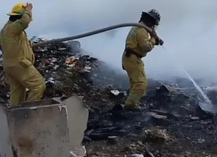 Se incendia relleno sanitario de Chantol