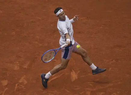 Casper Ruud se impone a Cerúndolo en semifinal de Madrid