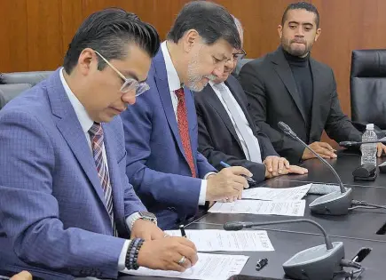 Congreso de SLP firma convenio con el Senado para capacitación