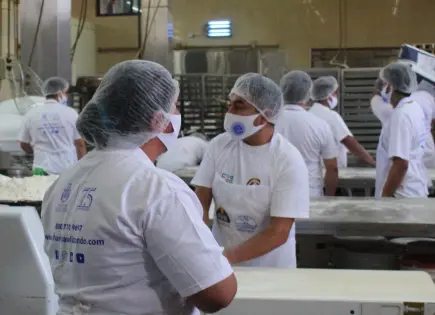 Galindo ofrece apoyo fiscal a empresas por jornada de 40 horas