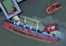 Tragedia en China: 10 Muertos en Accidente de Botes