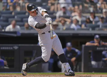 ¿Puede Aaron Judge batear .400 en una campaña completa?