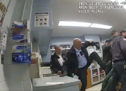 Guardia se declara culpable por homicidio en prisión de Nueva York