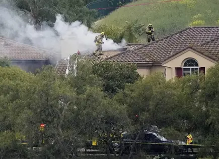 Avioneta se estrella en un vecindario de LA