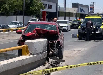 Muere conductor tras chocar en ascenso al distribuidor Juárez