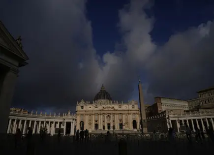 Cardenales concluyen reuniones previas al cónclave