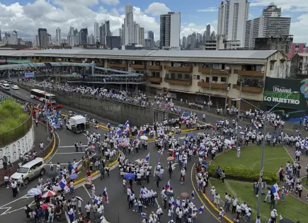 Universitarios se unen para proteger la soberanía del Canal