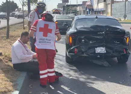 Accidente vial en la ’57 deja sólo daños materiales