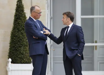 Merz destaca la unidad europea durante su primer viaje como canciller alemán a París