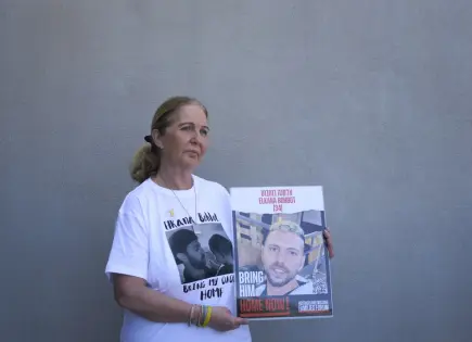 Madre de rehén en Gaza furiosa por señales confusas sobre cuántos cautivos han muerto