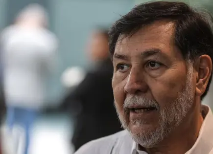 PRI acusa a Fernández Noroña de "fifí"; él responde con ataques y sarcasmo