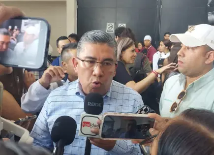 Arremete Navarro, otra vez, contra Interapas: "Trabajaremos solos"