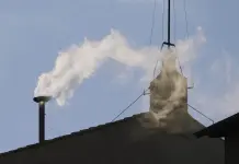 ¡Habemus Papam!; sale fumata blanca en el Vaticano