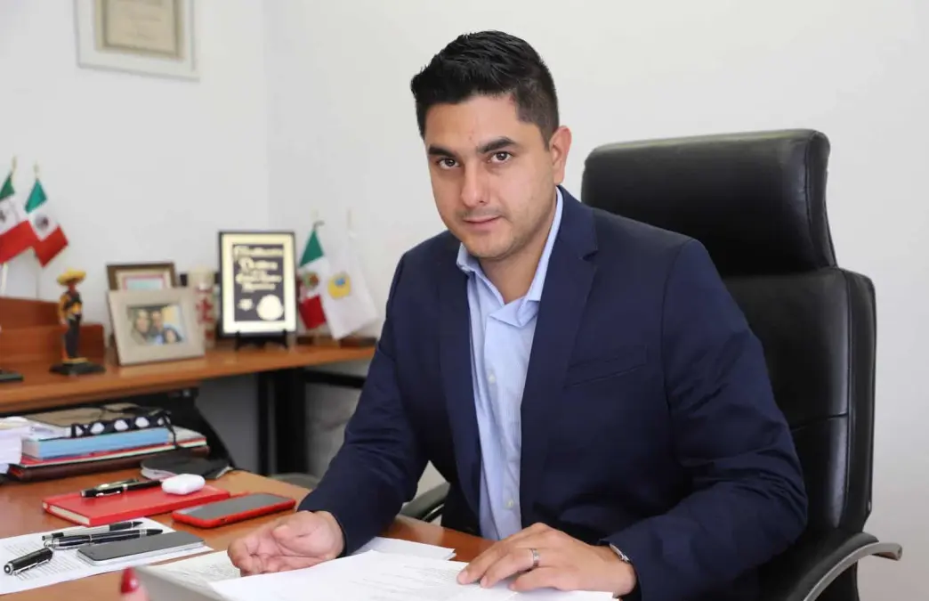 Víctor Hugo Salgado Delgadillo
