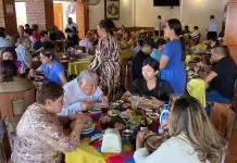 Restaurantes y panteones, llenos por 10 de mayo