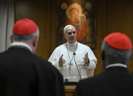 Papa León XIV visita la tumba de Francisco