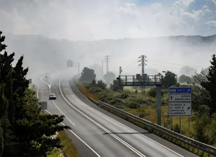 Se Incendia planta química en el noreste de España