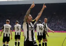 Newcastle se acerca a la Champions tras vencer a Chelsea