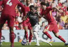 Empate clave y lucha por la Champions en la Premier League Empate clave y lucha por la Champions en la Premier League