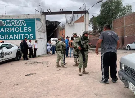 En violento asalto, asesinan a mujer en una empresa
