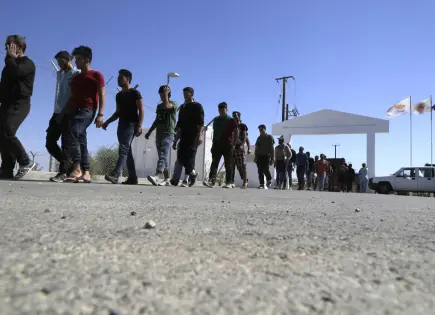 SRE ofrece ayuda a mexicanos en Tennessee tras arrestos masivos