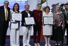 Sheinbaum y autoridades de salud reconocen a enfermeras y enfermeros en su día