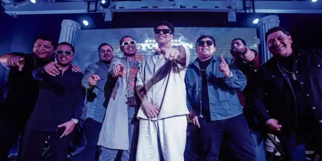 Grupo Firme lleva su concierto en streaming desde el Estadio GNP