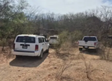 Fuerzas federales aseguran nueve vehículos blindados y armamento en Culiacán