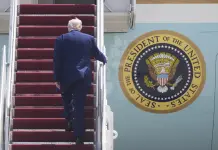 Corresponsales de la Casa Blanca protestan por falta de reporteros