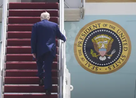 Corresponsales de la Casa Blanca protestan por falta de reporteros