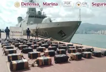 Semar asegura 1.3 toneladas de presunta cocaína frente a costas de Guerrero Semar asegura 1.3 toneladas de presunta cocaína frente a costas de Guerrero