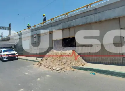 Video | A un año de su inauguración, colapsa muro de puente en Calle 71