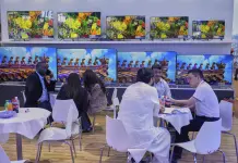 Empresas chinas reaccionan con cautela al acuerdo arancelario con EE.UU.