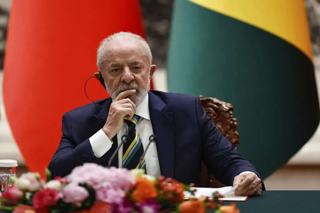 Lula intentará negociar con EU pero lanza advertencia