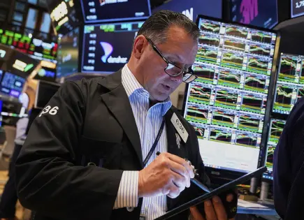 Cierre mixto en Wall Street y el impacto de las empresas tecnológicas